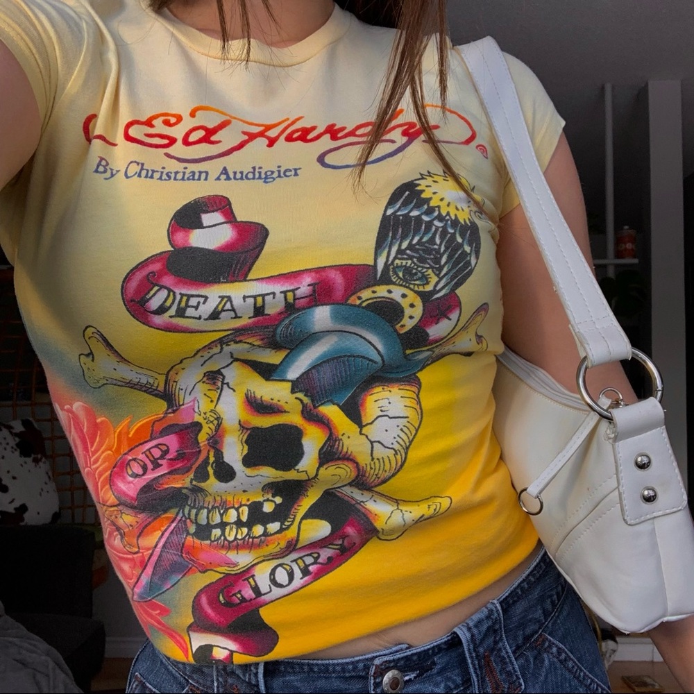 Y2K ED HARDY GRAPHIC TEE 🍋